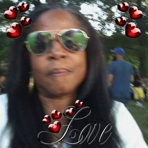 Meet your Posher, Debra